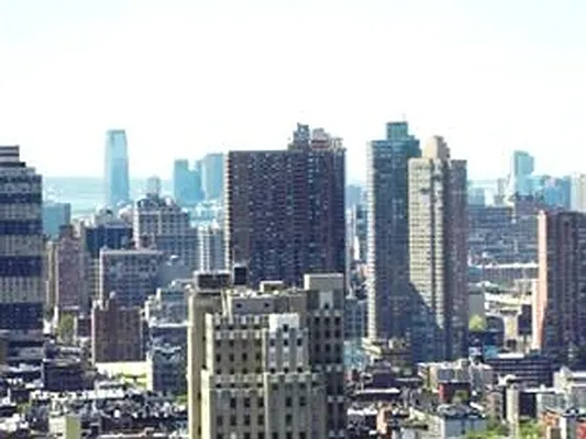 Rented by Douglas Elliman | media 21