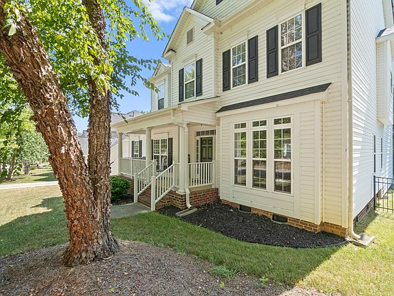 4th image of 10241 Claybrooke Dr
