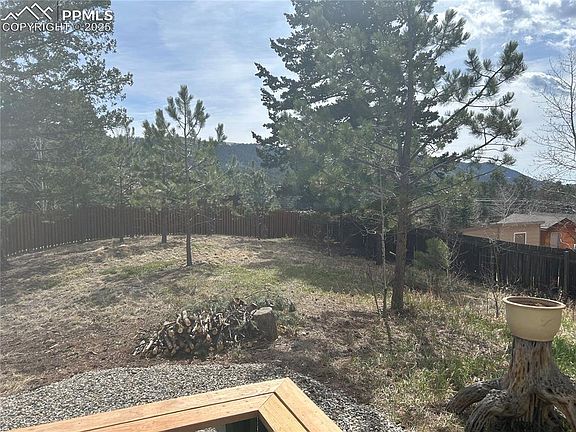 2nd image of 605 S Park St