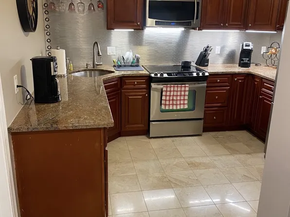 26 Sampson St #G, Garfield, NJ 07026