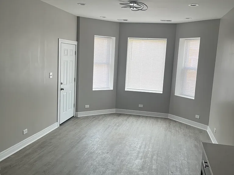 4831 W Gladys Ave #2 — Photo 4