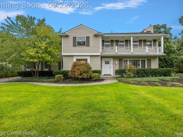 330 N Cranbrook Cross Rd, Bloomfield Hills, MI 48301