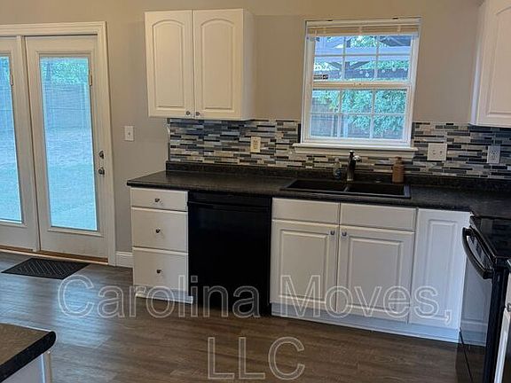 4th image of 600 Uneeda Ct