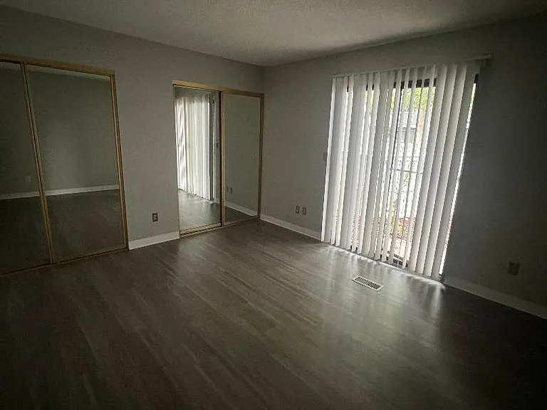 6570 E Mississippi Ave — Photo 8
