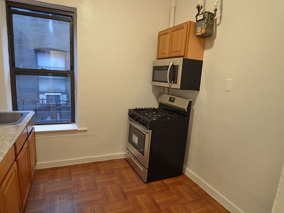 3rd image of 505 W 135th St #43A