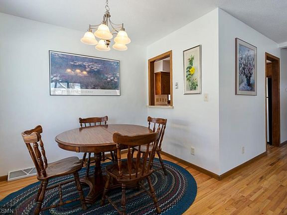 4th image of 10817 Johnson Ave S