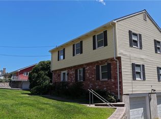8 Pequot Ave, Westerly, RI 02891