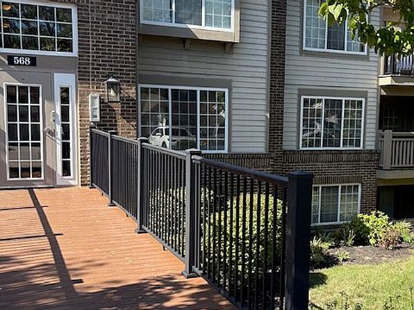 568 Cloverfield Ln APT 201