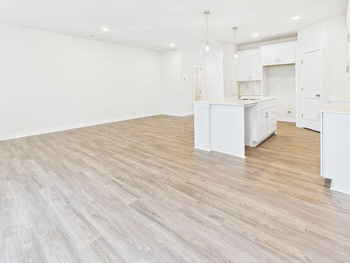 311 E Kings Dr #4 — Photo 18