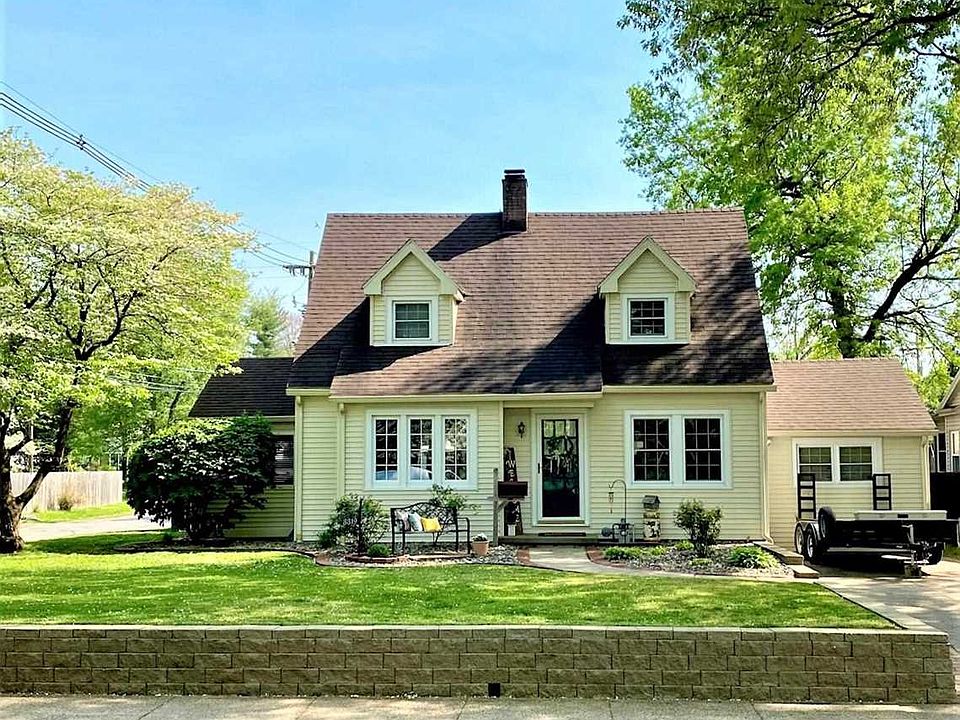 1st image of 3319 E Blackford Ave