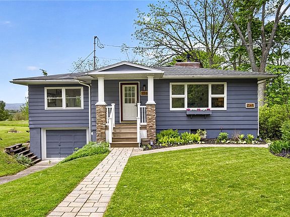 2nd image of 106 Clover Ln