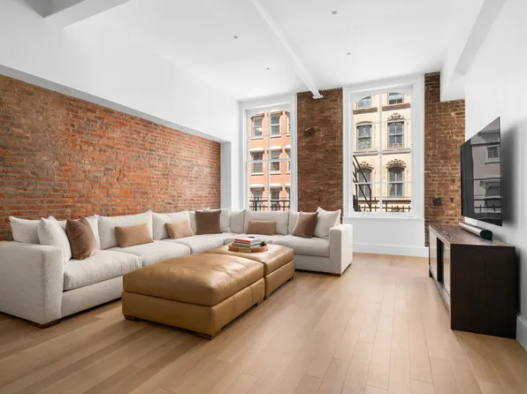 51 Warren Street 3W image 3 of 13