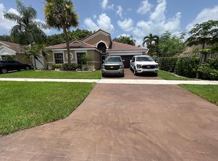 9514 Aegean Dr, Boca Raton, FL 33496