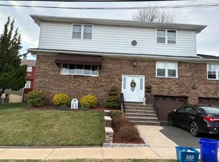 283 Castle Ter #1B, Lyndhurst, NJ 07071