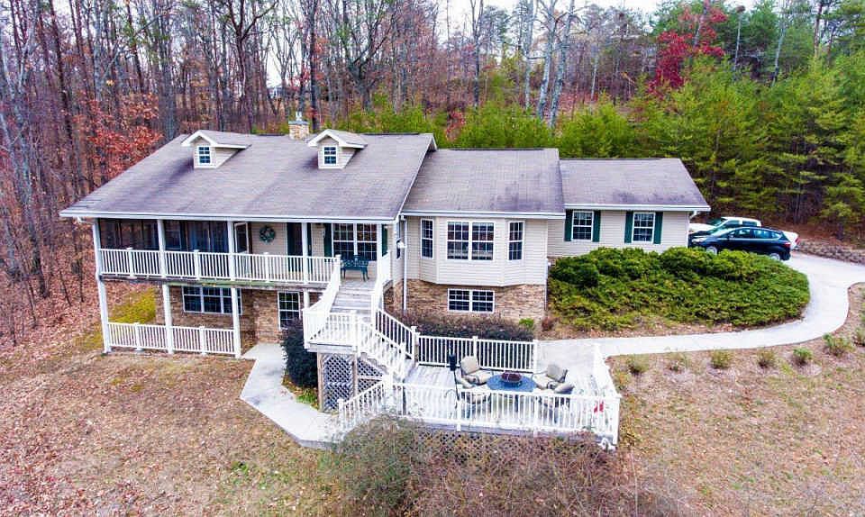 1st image of 186 Merry Wood Dr