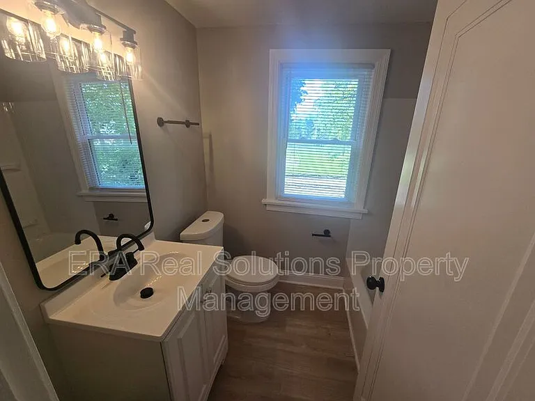 773 Berkeley Rd — Photo 5