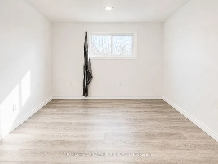 25066 Commodore Rd #102 — Photo 7