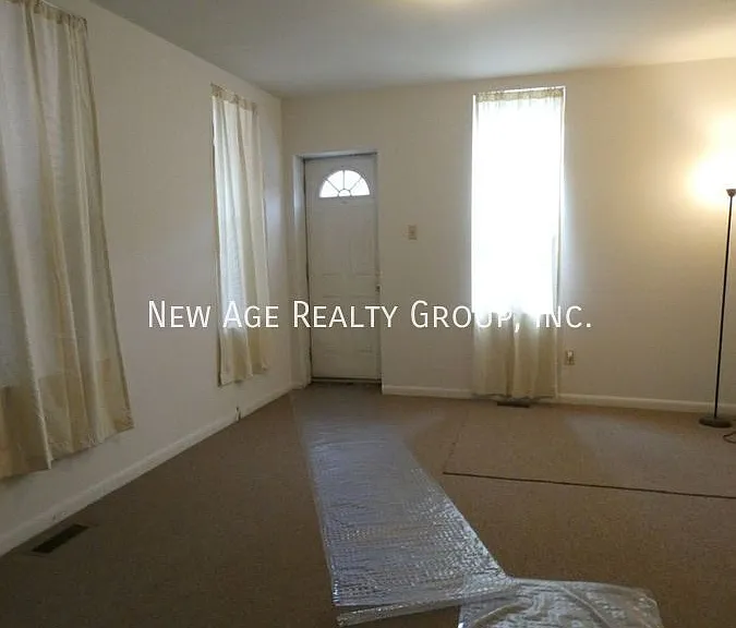 421 N 32nd St #A — Photo 3