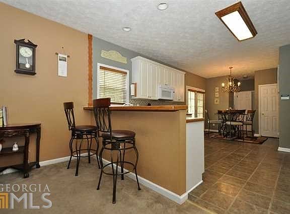 4th image of 1713 Clayhill Ct SW