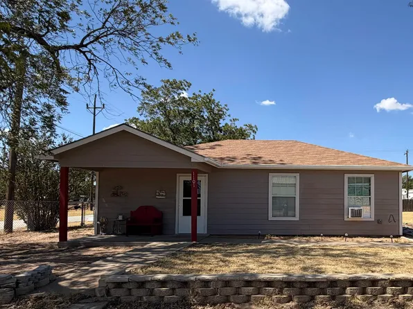 1101 N Stratton St, Seymour, TX 76380