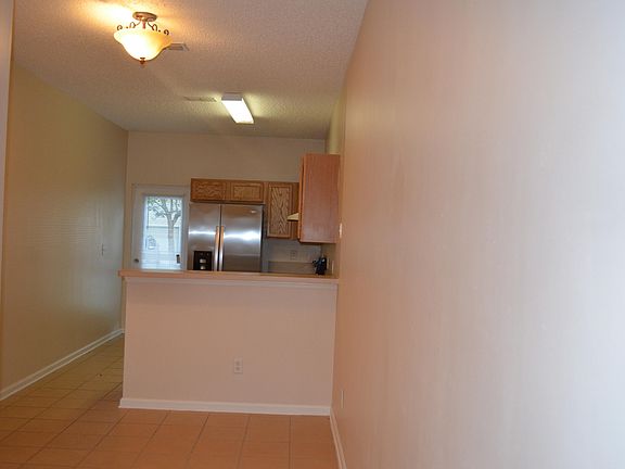 3rd image of 341 Pecan Grove Dr