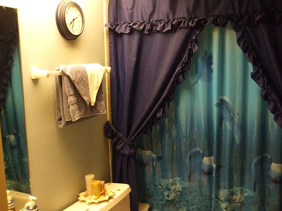 3rd image of 4071 Waikiki Dr