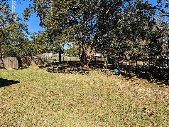 2nd image of 474 Springwood Ct