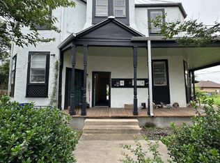 711 E Carson St APT B2, San Antonio, TX 78208