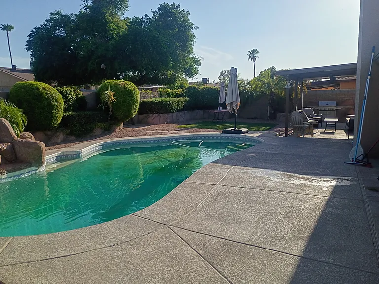905 W Cheyenne Dr — Photo 4
