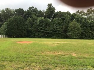 3870 Pinetree Ln, Morganton, NC 28655