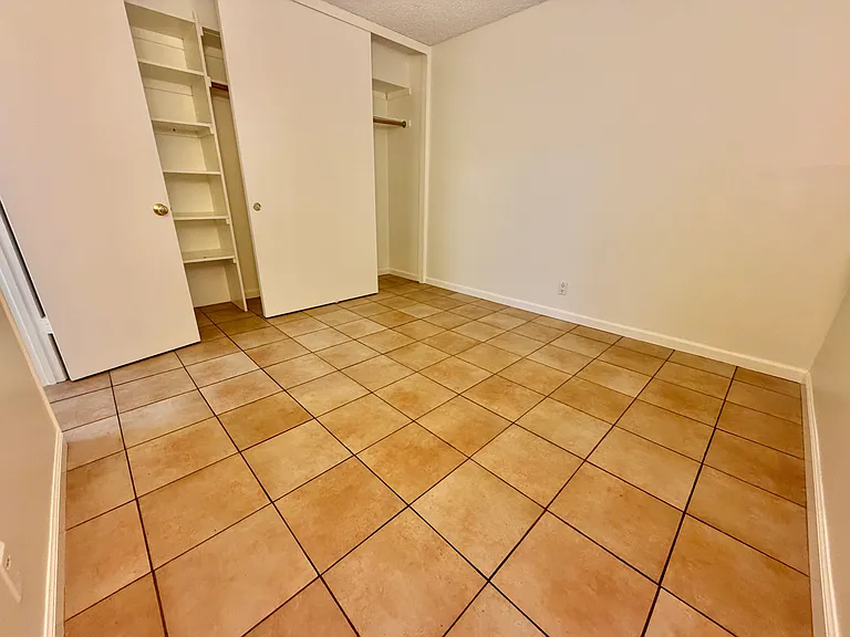 314 E Imperial Ave — Photo 11