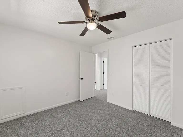 Briarwood Apartments — Photo 17