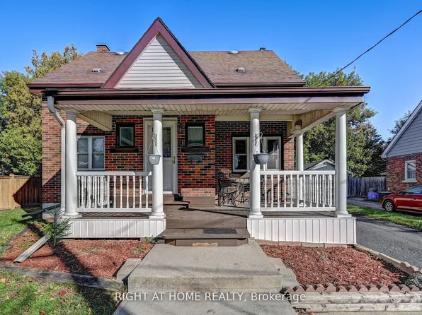 10 Monroe St, Cambridge, ON N1R 2C5