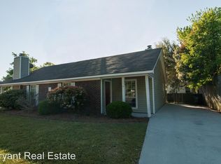 730 Varsity Dr, Wilmington, NC 28403