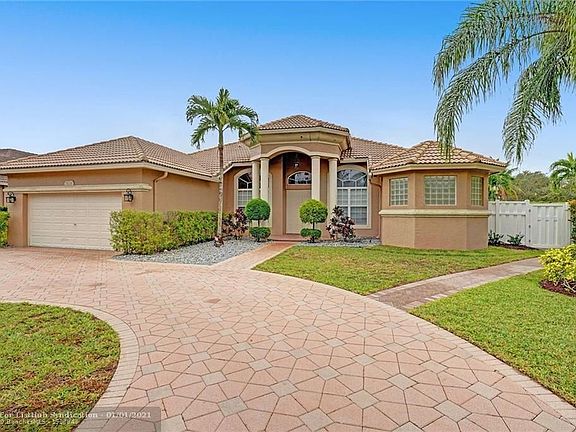5th image of 6124 NW 56th Dr