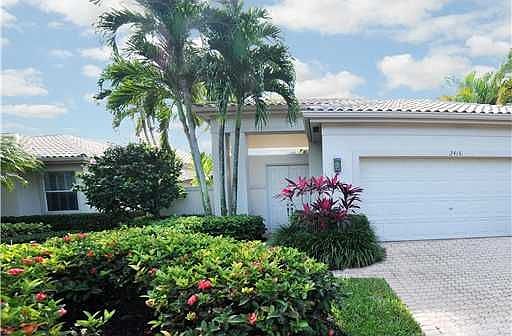 Home For Sale In Broken Sound