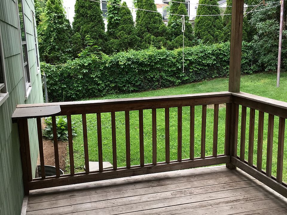 1st image of 11 Putnam Ave #1