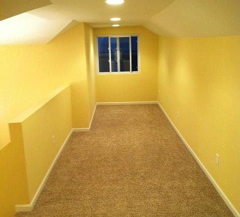 5th image of 1045 Vollmers St