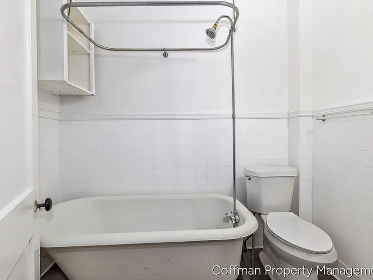 1545 Queen Ave NE — Photo 15