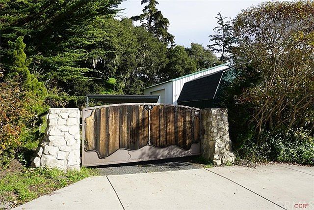 Gated entry, artistic and a bit of mystery.