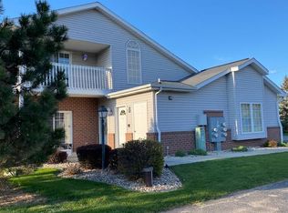 1294 Village Centre Dr UNIT 4, Kenosha, WI 53144