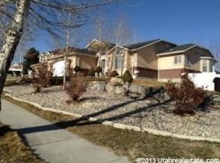 7425 S Fox Tail Bay, West Jordan, UT 84084