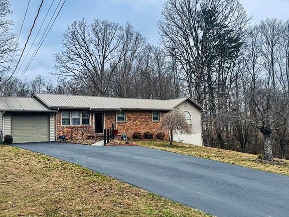 4th image of 357 Pine Creek Rd