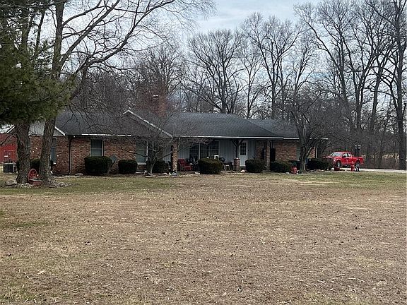 3rd image of 13031 E 225th Rd