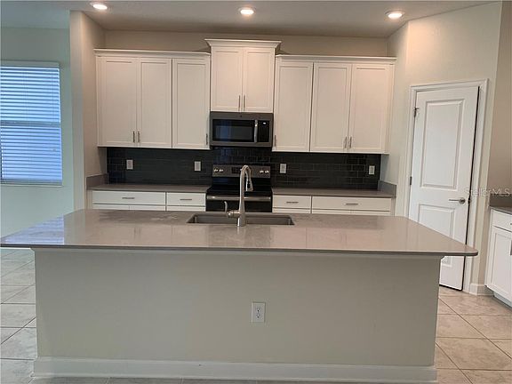 3rd image of 14872 Winter Stay Dr