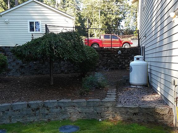 3rd image of 1120 152nd St S