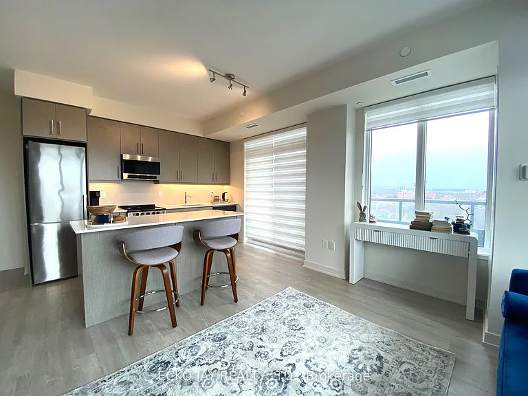 212 King William St #903 — Photo 5