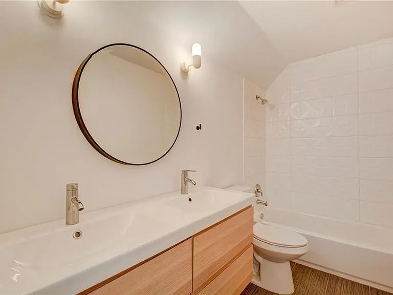 1107 Estes Ave #1 — Photo 15