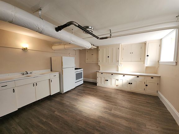 2nd image of 814 Center Ave #K