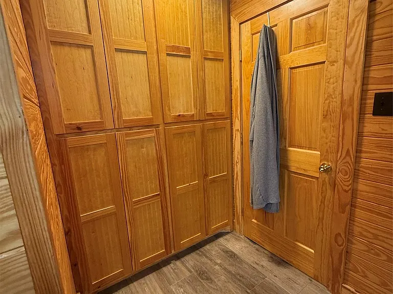 902 Hidden Valley Dr — Photo 23